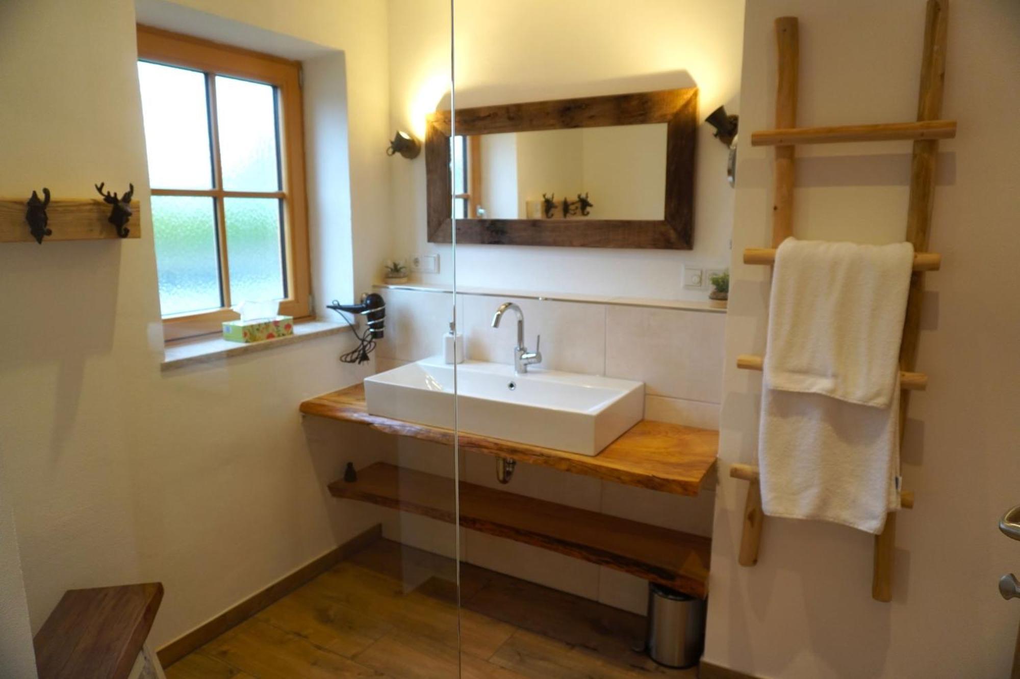 Ferienwohnung Lorenz Heufeld ภายนอก รูปภาพ