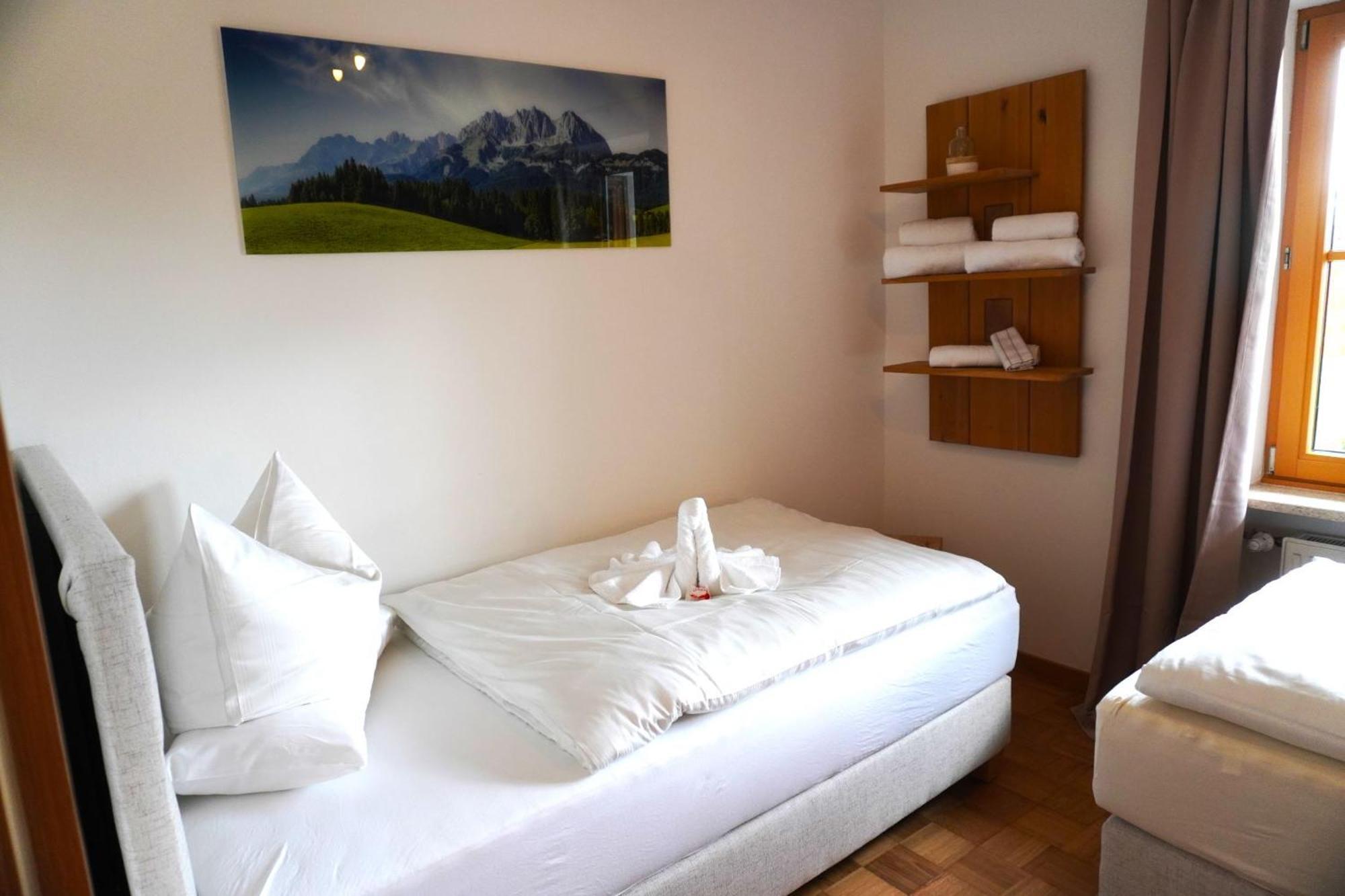 Ferienwohnung Lorenz Heufeld ภายนอก รูปภาพ